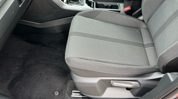 Used Volkswagen T-Roc 2025 for sale - 75742776: Photo 39