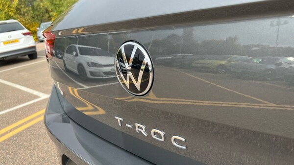 Used Volkswagen T-Roc 2025 for sale - 75742776: Photo 40