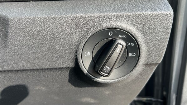 Used Volkswagen T-Roc 2025 for sale - 75742776: Photo 45
