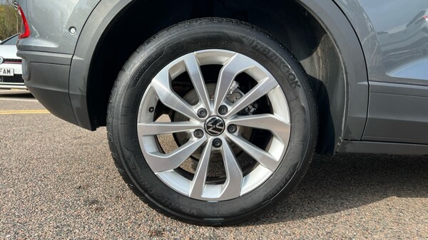 Used Volkswagen T-Roc 2025 for sale - 75742776: Photo 5