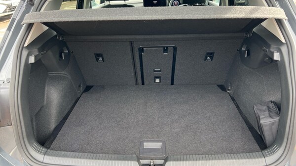 Used Volkswagen Golf 2024 for sale - 76241700: Photo 16