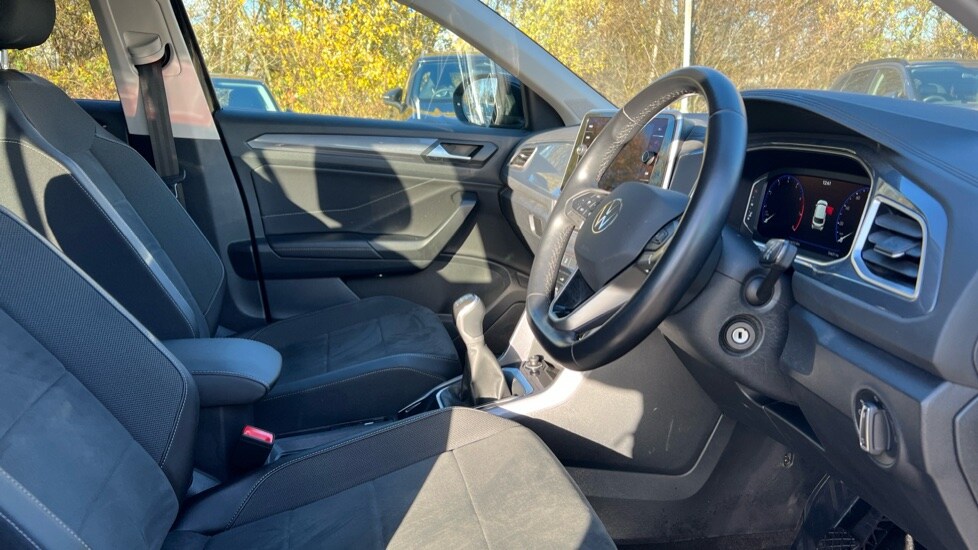 Used Volkswagen T-Roc 2022 for sale - 77057787: Photo 26