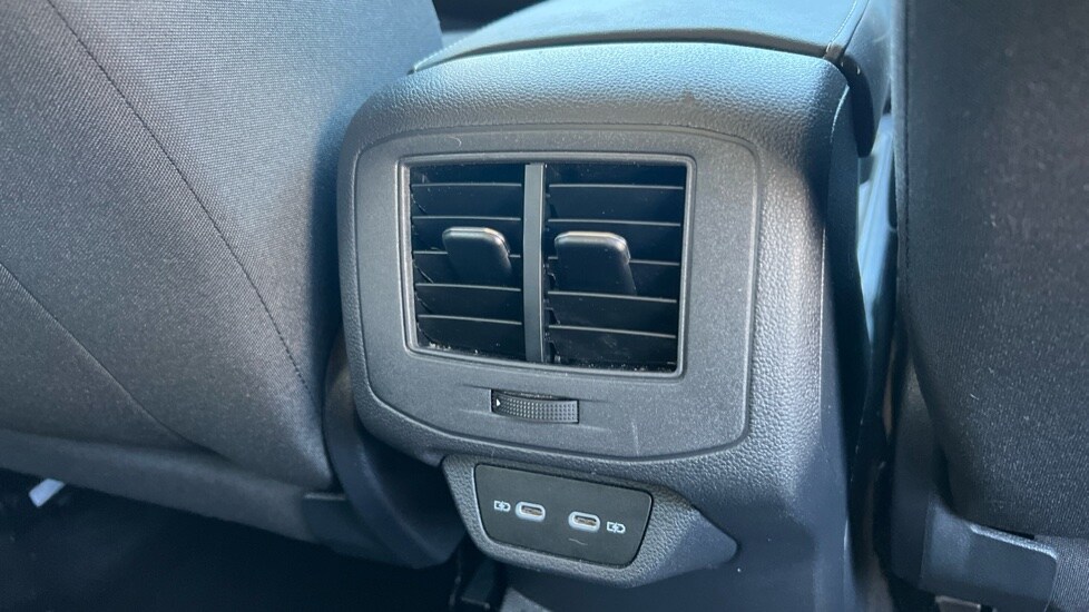 Used Volkswagen T-Roc 2022 for sale - 77057787: Photo 34