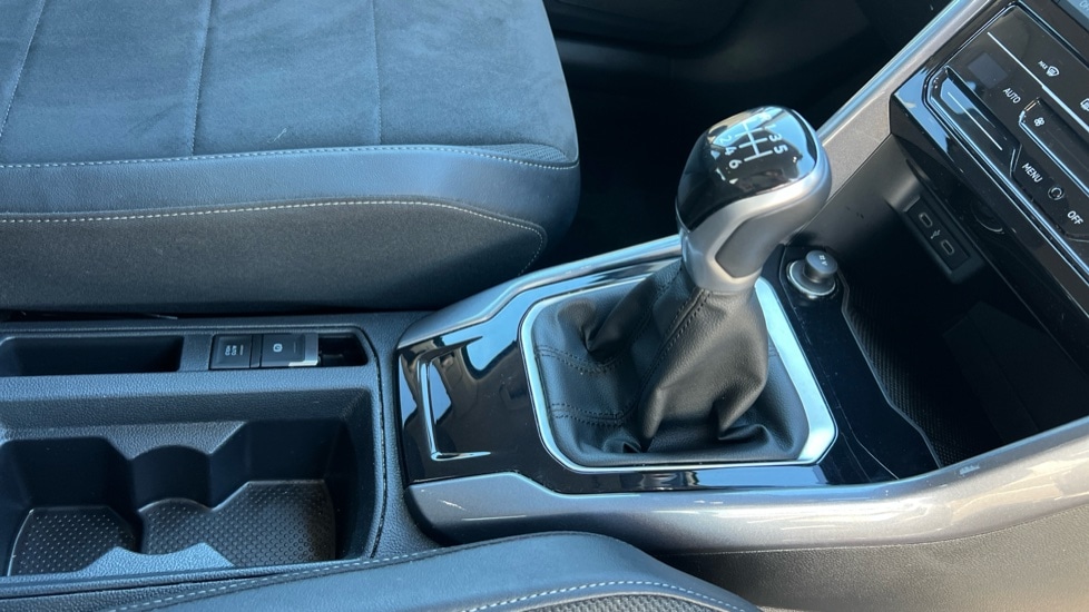 Used Volkswagen T-Roc 2022 for sale - 77057787: Photo 35