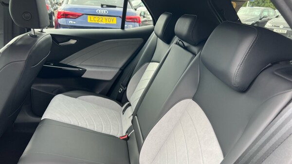 Used Volkswagen ID.3 2025 for sale - 76328095: Photo 15