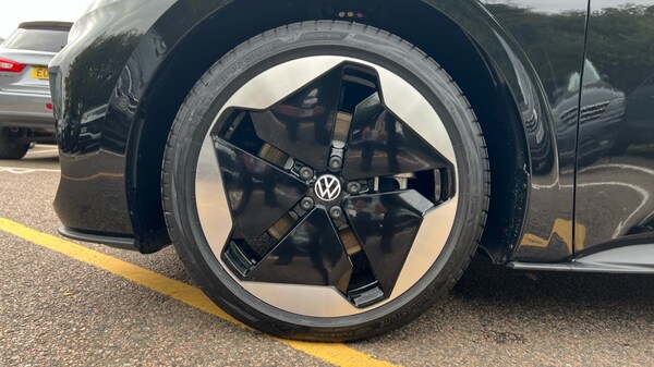 Used Volkswagen ID.3 2025 for sale - 76328095: Photo 18