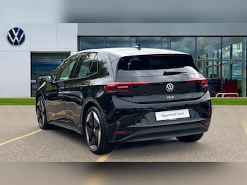 Used Volkswagen ID.3 2025 for sale - 76328095: Photo 3