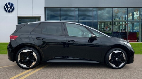 Used Volkswagen ID.3 2025 for sale - 76328095: Photo 4