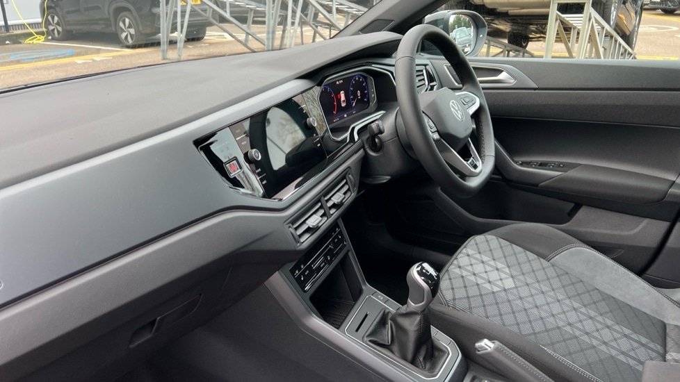 Used Volkswagen Taigo 2025 for sale - 77036043: Photo 2