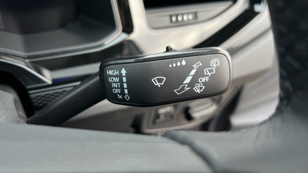 Used Volkswagen Taigo 2025 for sale - 77010238: Photo 32