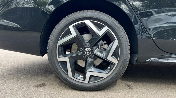 Used Volkswagen Passat 2025 for sale - 75509616: Photo 5