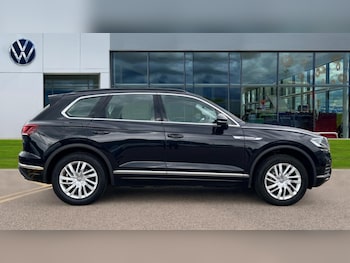 Used Volkswagen Touareg 2018 for sale - 75580033: Photo