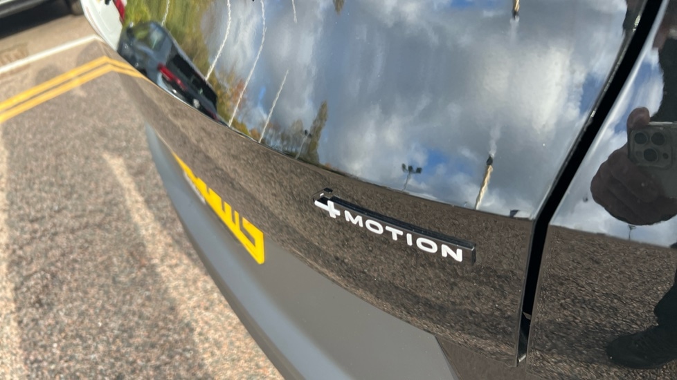 Used Volkswagen ID.4 2025 for sale - 76873448: Photo 40