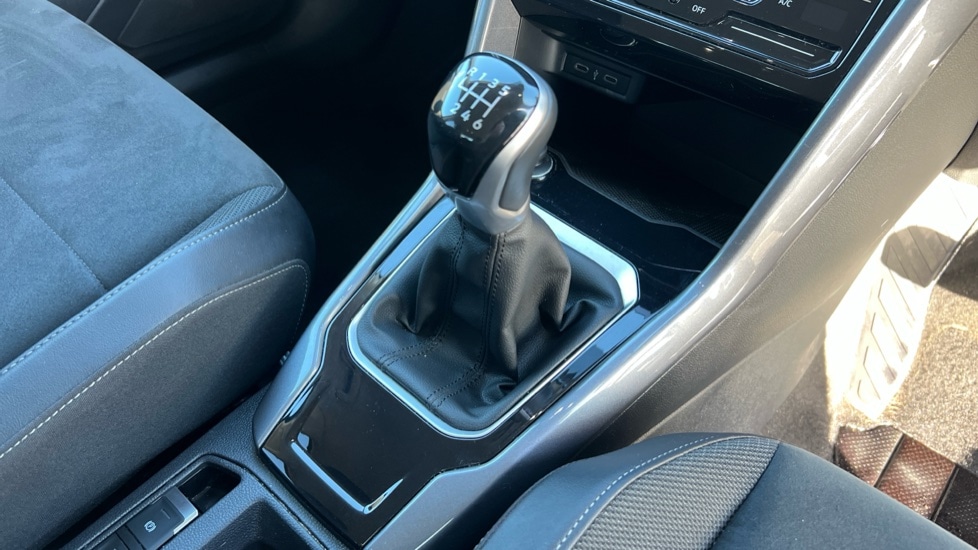 Used Volkswagen T-Roc 2022 for sale - 76873099: Photo 36