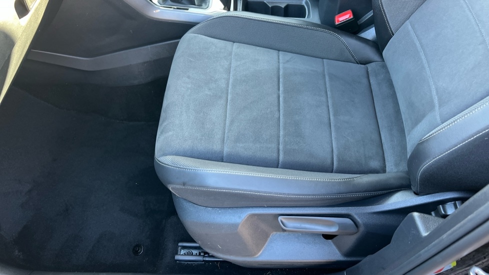 Used Volkswagen T-Roc 2022 for sale - 76873099: Photo 39