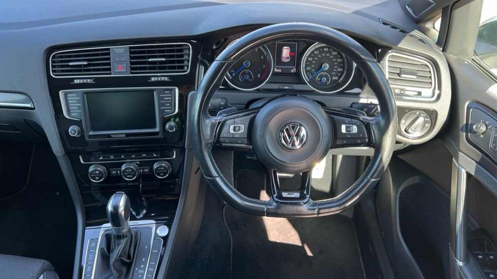 Used Volkswagen Golf 2017 for sale - 76191056: Photo 27