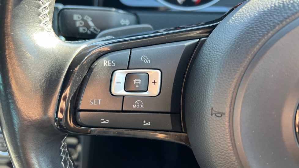 Used Volkswagen Golf 2017 for sale - 76191056: Photo 31