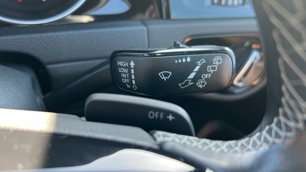 Used Volkswagen Golf 2017 for sale - 76191056: Photo 32