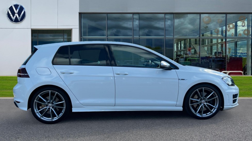 Used Volkswagen Golf 2017 for sale - 76191056: Photo 4
