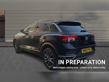 Used Volkswagen T-Roc 2018 for sale - 76140359: Photo