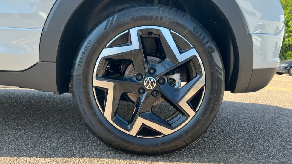 Used Volkswagen T-Cross 2025 for sale - 76869108: Photo 19