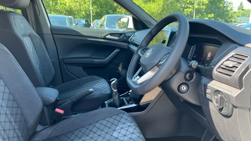 Used Volkswagen T-Cross 2025 for sale - 76869108: Photo 26