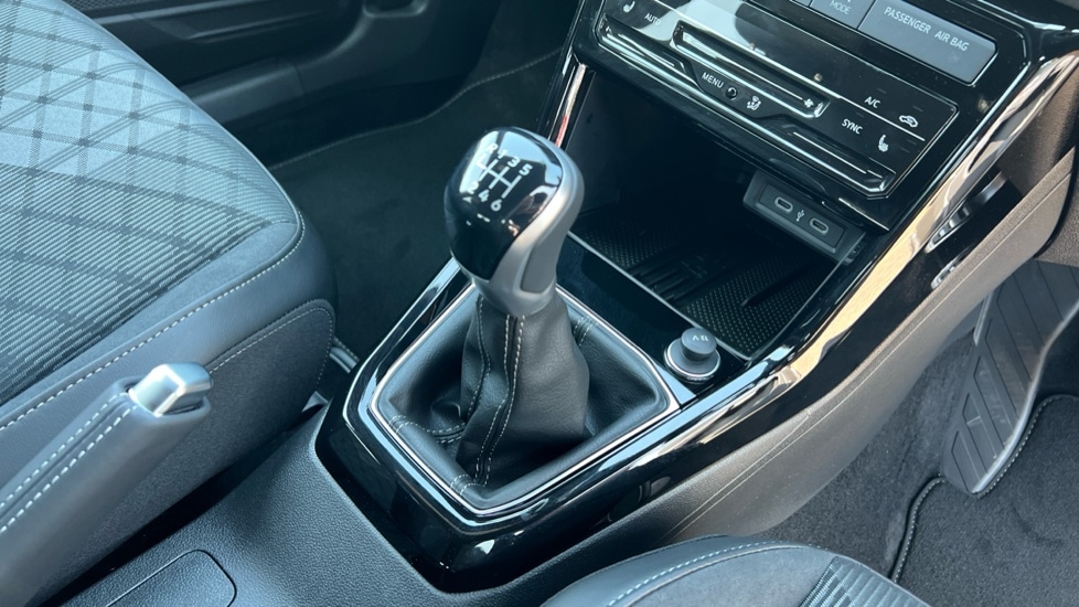 Used Volkswagen T-Cross 2025 for sale - 76869108: Photo 36