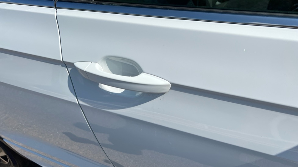 Used Volkswagen T-Cross 2025 for sale - 76869108: Photo 43