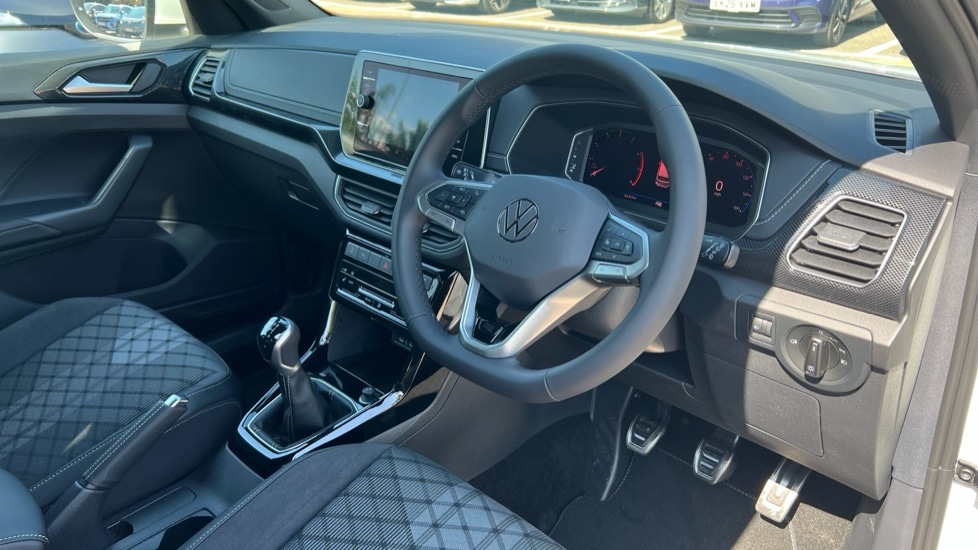 Used Volkswagen T-Cross 2025 for sale - 76869108: Photo 6