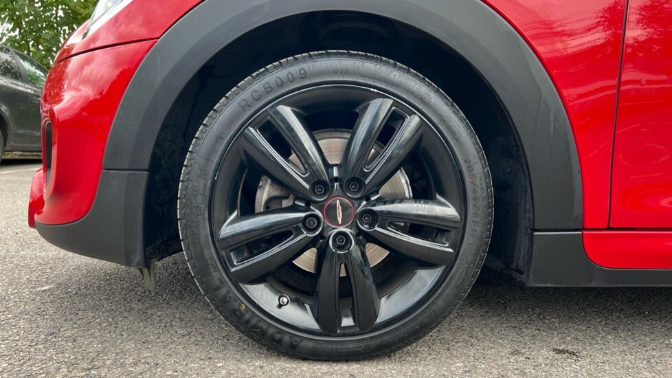 Used MINI Convertible 2019 for sale - 75996800: Photo 17