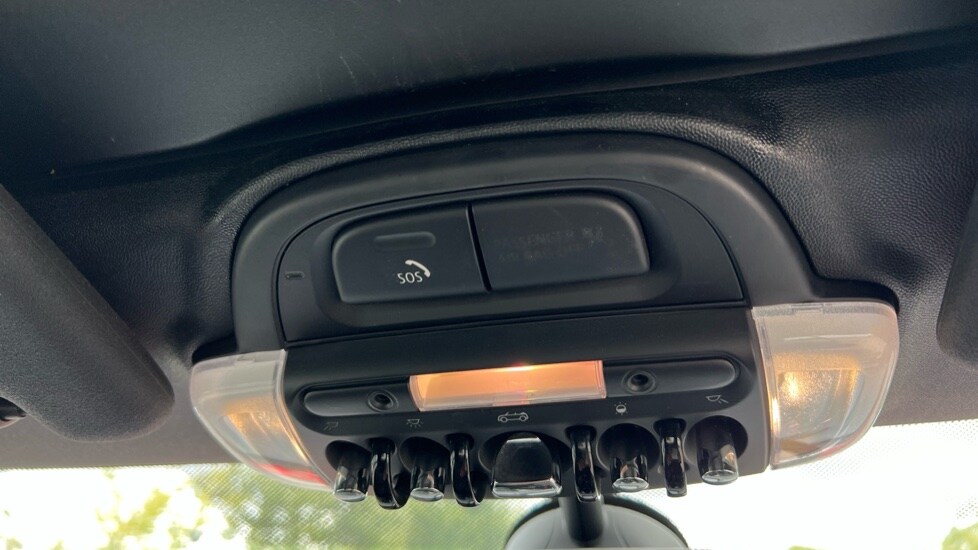 Used MINI Convertible 2019 for sale - 75996800: Photo 31