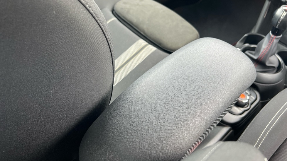Used MINI Convertible 2019 for sale - 75996800: Photo 33