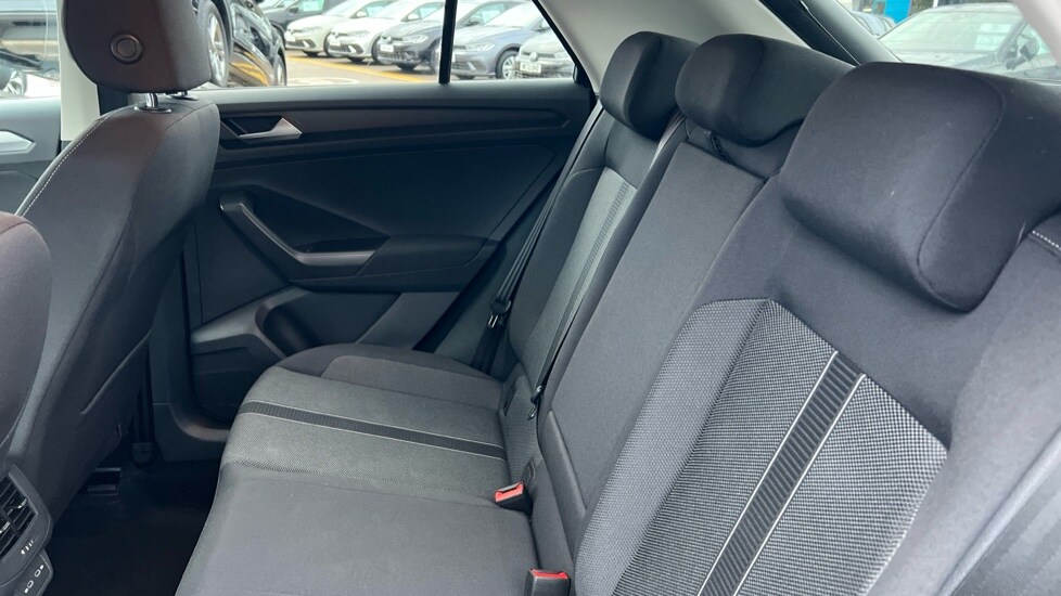 Used Volkswagen T-Roc 2025 for sale - 76709567: Photo 15