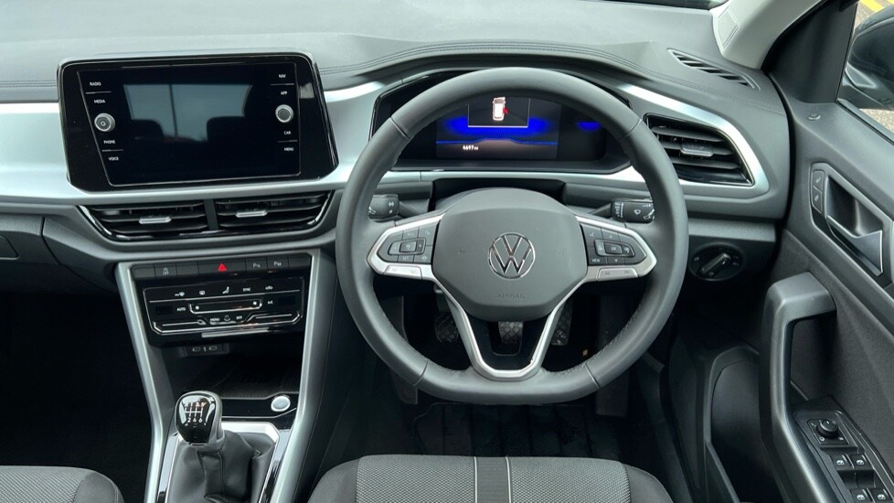 Used Volkswagen T-Roc 2025 for sale - 76709567: Photo 27