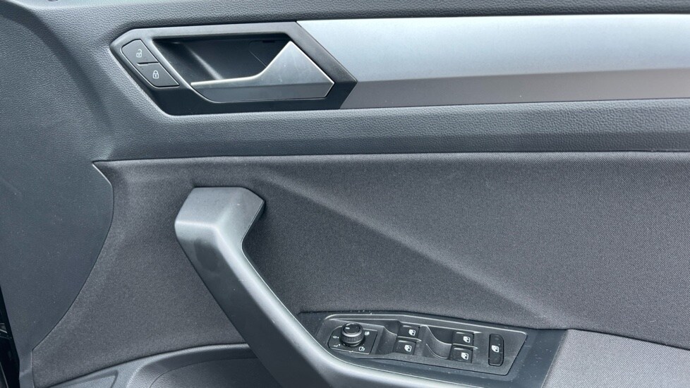 Used Volkswagen T-Roc 2025 for sale - 76709567: Photo 37