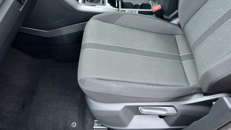 Used Volkswagen T-Roc 2025 for sale - 76709567: Photo 39