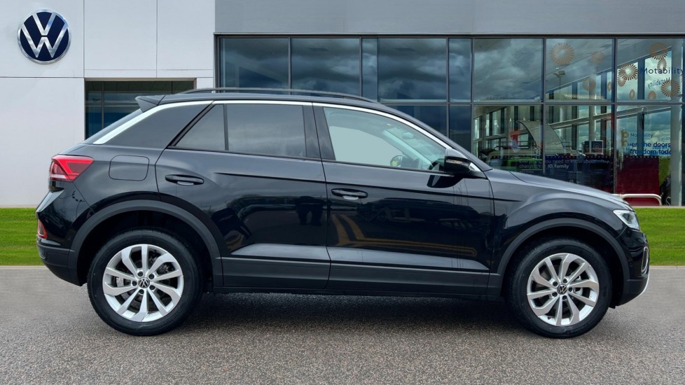 Used Volkswagen T-Roc 2025 for sale - 76709567: Photo 4