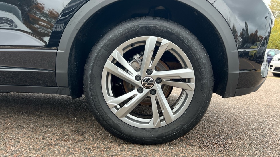 Used Volkswagen T-Roc 2025 for sale - 76870253: Photo 19