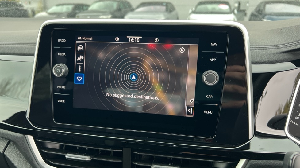 Used Volkswagen T-Roc 2025 for sale - 76870253: Photo 21