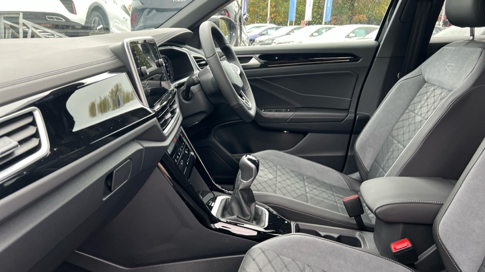 Used Volkswagen T-Roc 2025 for sale - 76870253: Photo 28