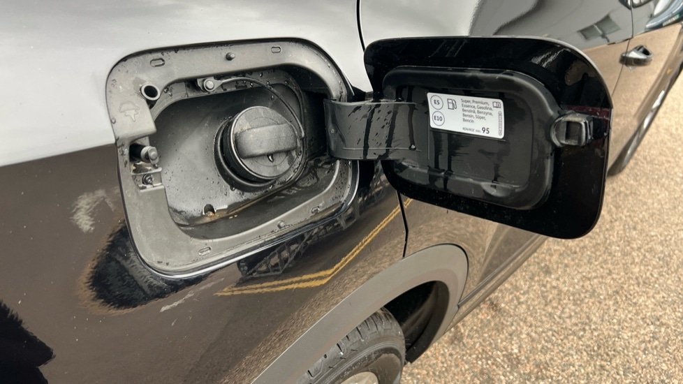 Used Volkswagen T-Roc 2025 for sale - 76870253: Photo 29