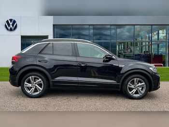Used Volkswagen T-Roc 2025 for sale - 76870253: Photo