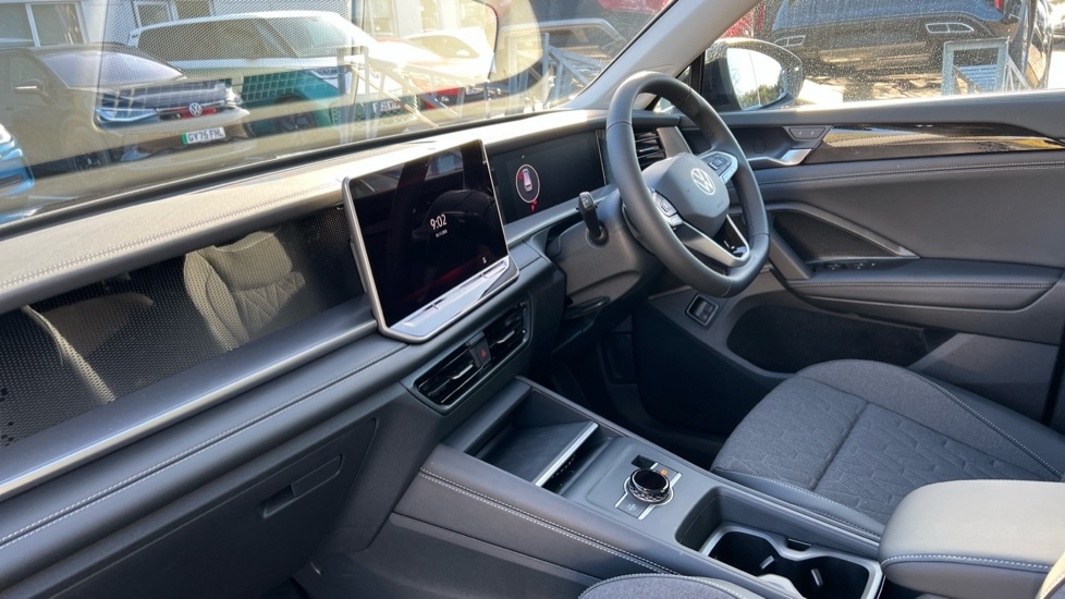 Used Volkswagen Touran 2025 for sale - 76873863: Photo 2