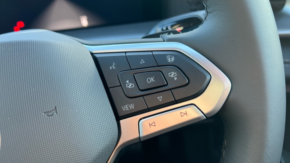 Used Volkswagen Touran 2025 for sale - 76873863: Photo 30