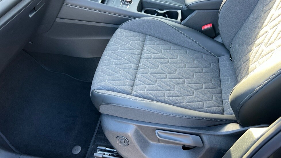 Used Volkswagen Touran 2025 for sale - 76873863: Photo 39