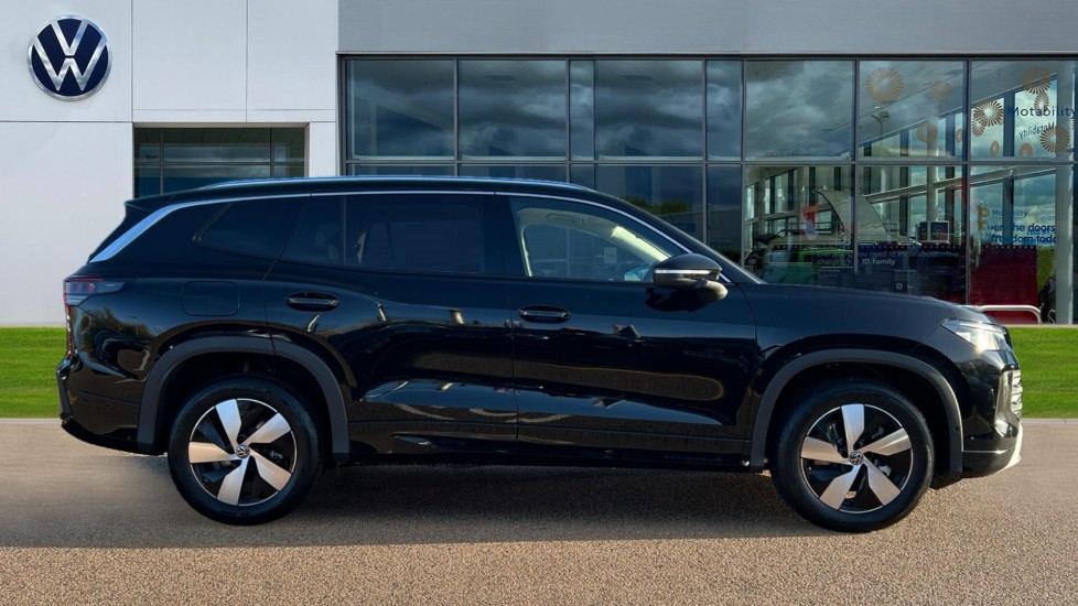 Used Volkswagen Touran 2025 for sale - 76873863: Photo 4