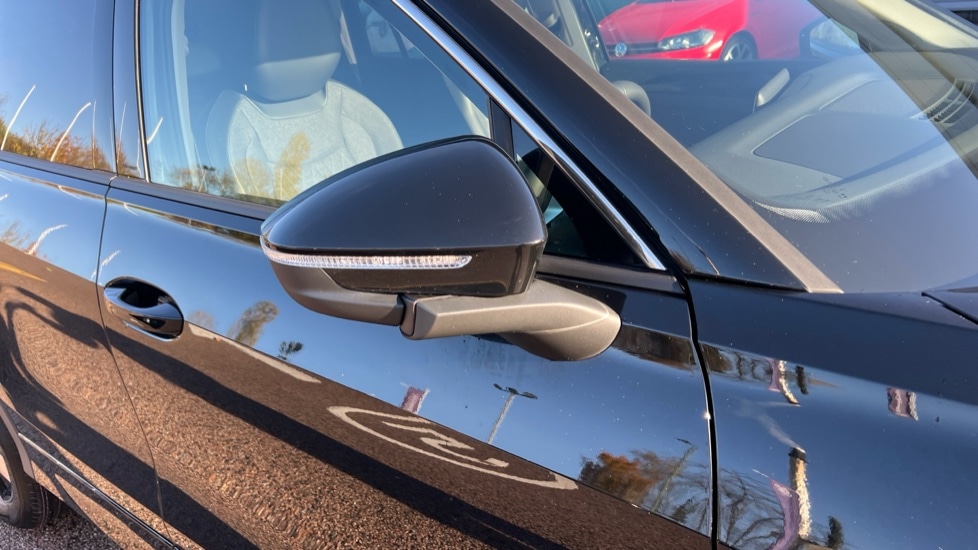 Used Volkswagen Touran 2025 for sale - 76873863: Photo 41