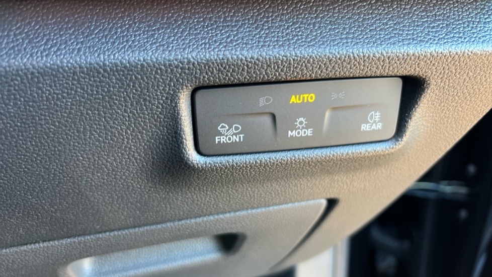 Used Volkswagen Touran 2025 for sale - 76873863: Photo 45