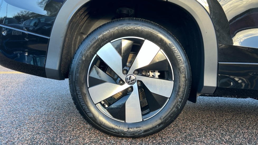 Used Volkswagen Touran 2025 for sale - 76873863: Photo 5