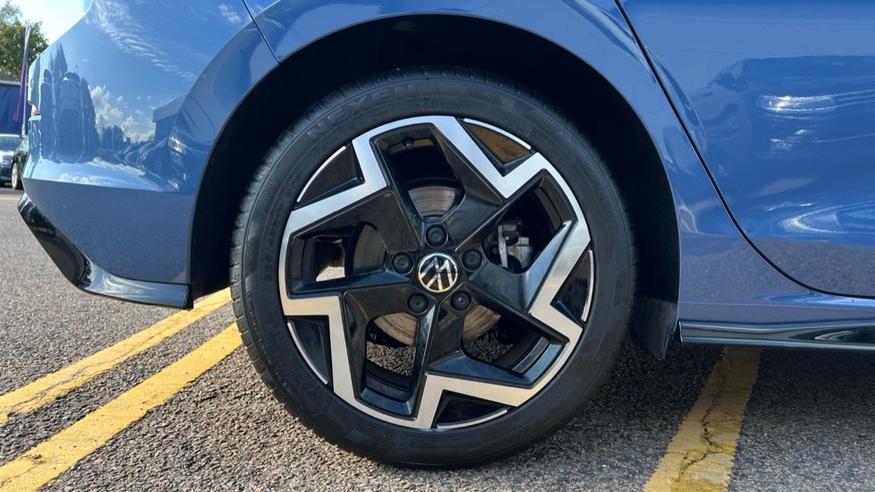 Used Volkswagen Golf 2025 for sale - 76817750: Photo 5